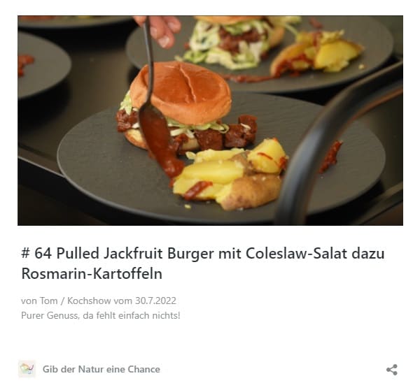 #64 Pulled Jackfruit Burger mit Coleslaw und Rosmarin-Kartoffeln